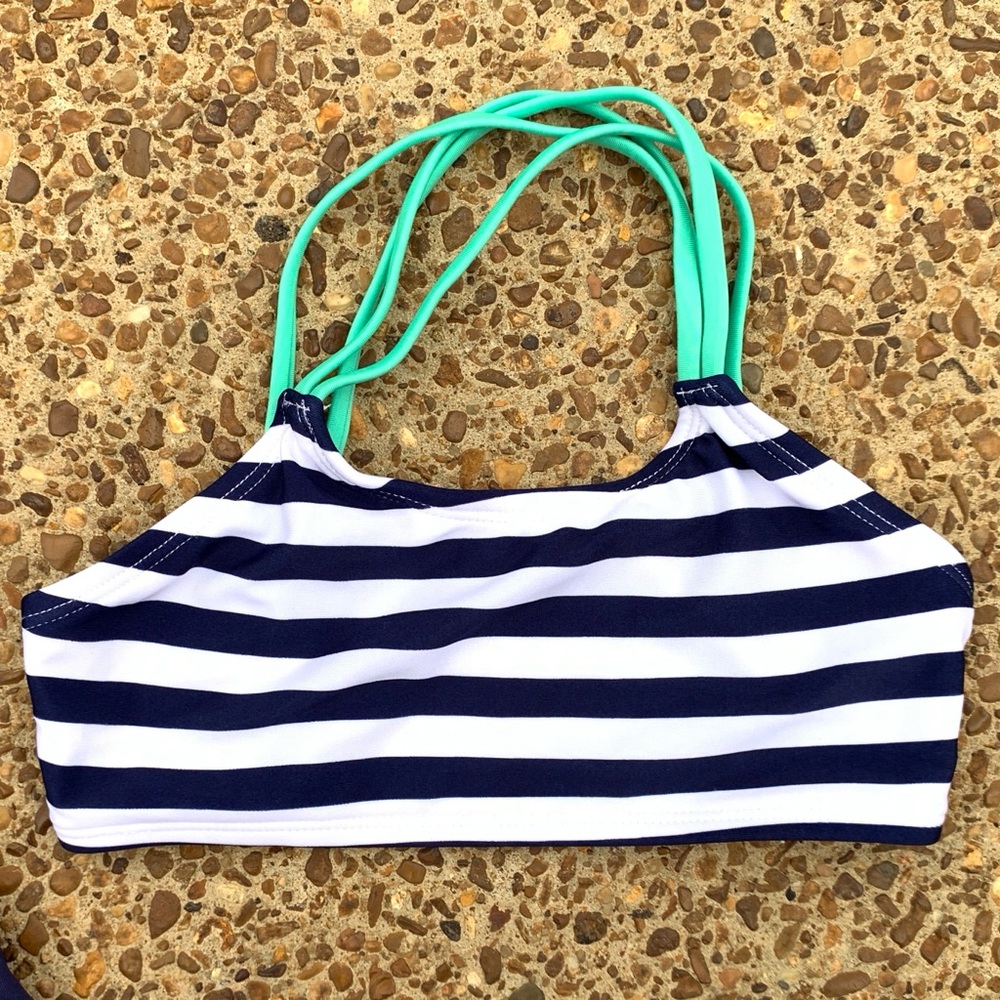 Cat & Jack Red White Blue Bikini & Rashguard Swim Set 6/6x - Picture 3 of 6